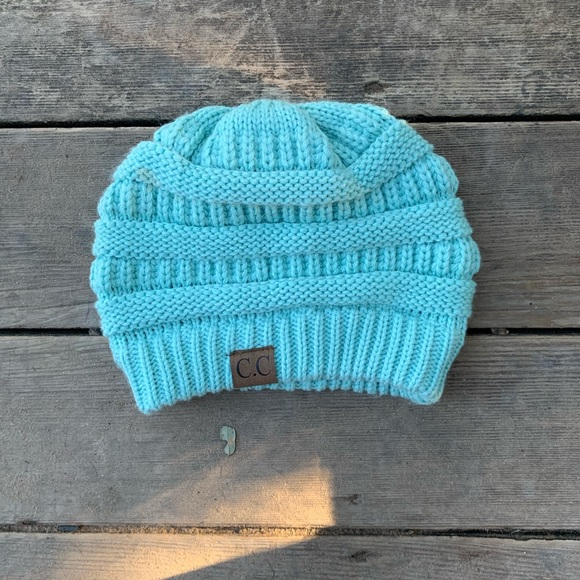 C.C Beanie Cable Knit - Light Blue - Picture 3 of 6